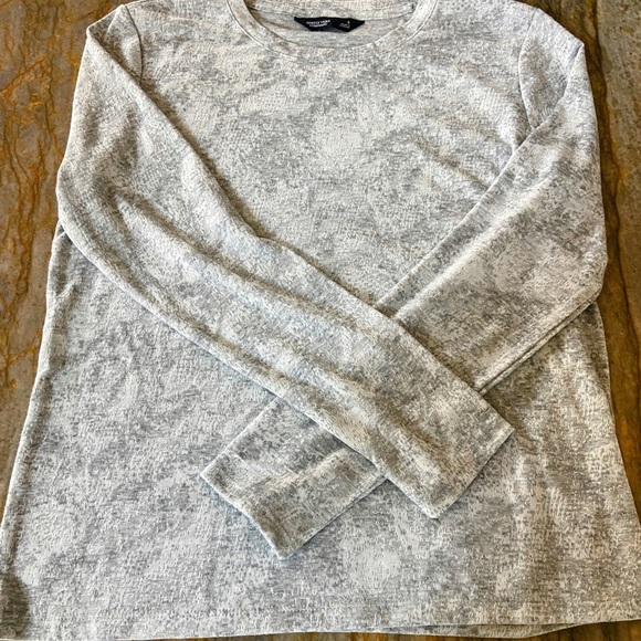 Simply Vera Vera Wang Gray Crewneck Sweater - Picture 4 of 6